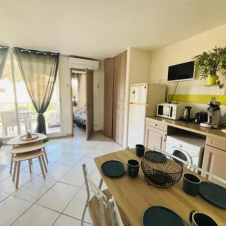 - T2 Avec Balcon Et Parking - Fr-1-309-542
