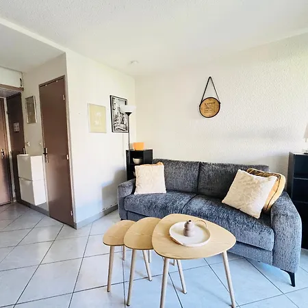 - T2 Avec Balcon Et Parking - Fr-1-309-542